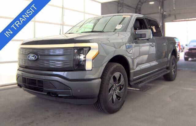 2025 Ford F-150 Lightning Lariat