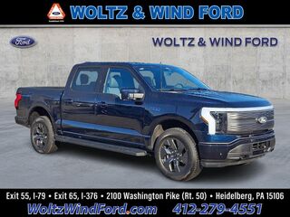 2025 Ford F-150 Lightning Lariat