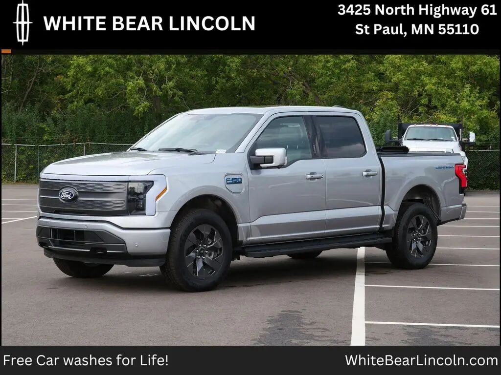 2025 Ford F-150 Lightning Lariat — photo 1 of 39