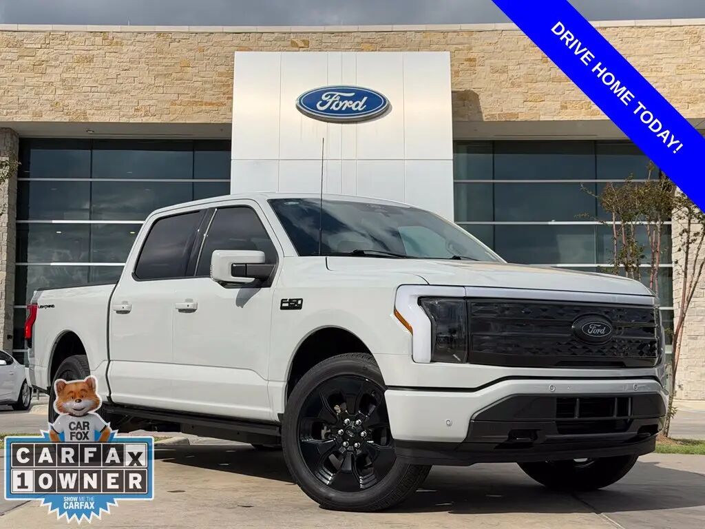 2024 Ford F-150 Lightning Platinum — photo 1 of 13