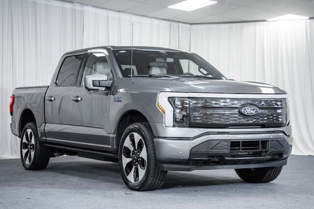 2025 Ford F-150 Lightning Platinum