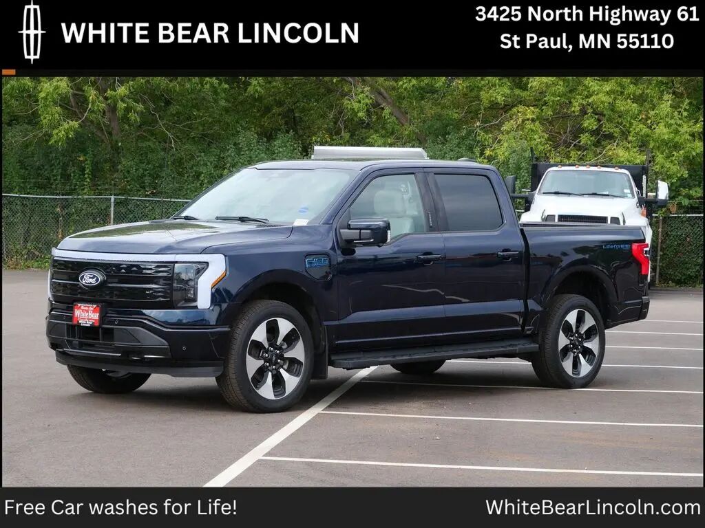 2024 Ford F-150 Lightning Platinum — photo 1 of 39