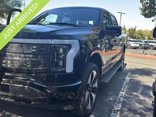 2025 Ford F-150 Lightning Platinum
