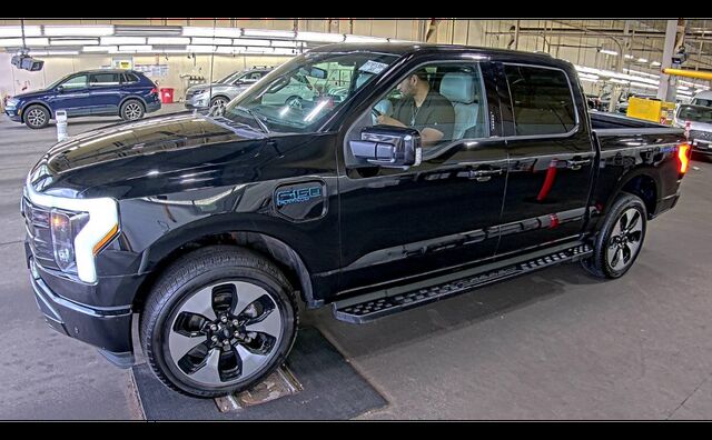 2024 Ford F-150 Lightning Platinum
