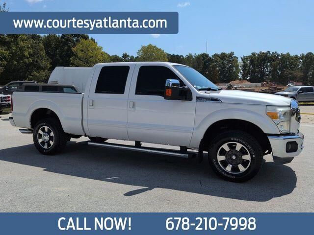 2011 Ford F-250 Super Duty Lariat — photo 1 of 34