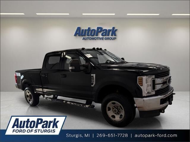 2019 Ford F-250 Super Duty XLT — photo 1 of 26