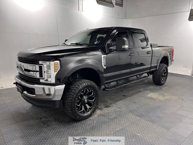 2019 Ford F-250 Super Duty XLT — photo 1 of 26