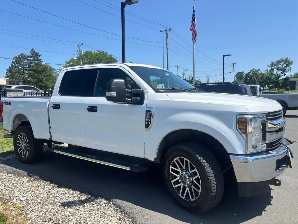2018 Ford F-250 Super Duty XLT — photo 1 of 27