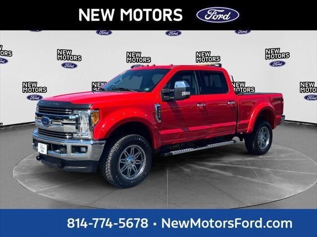 2017 Ford F-250 Super Duty Lariat — photo 1 of 13