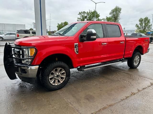 2017 Ford F-250 Super Duty XLT — photo 1 of 13