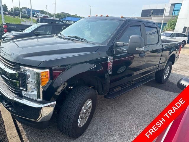 2017 Ford F-250 Super Duty XL — photo 1 of 9