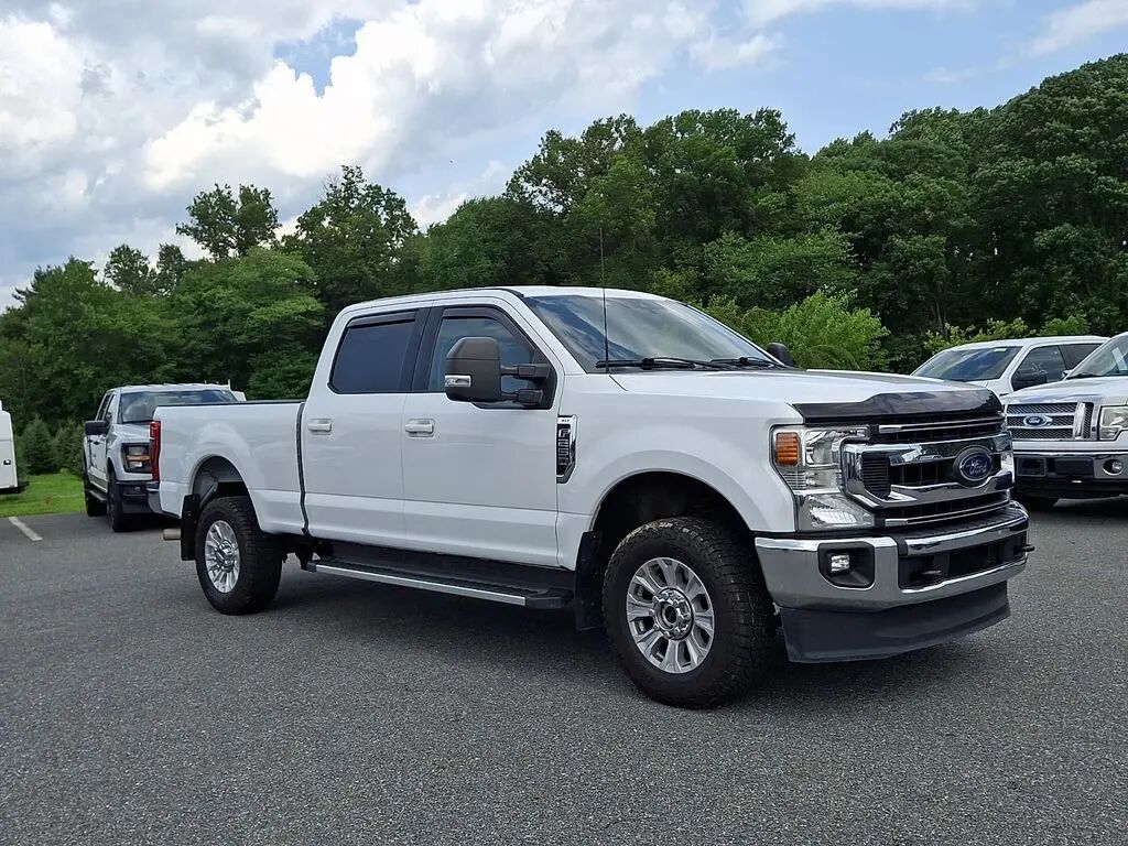 2022 Ford F-250 Super Duty XLT — photo 1 of 13