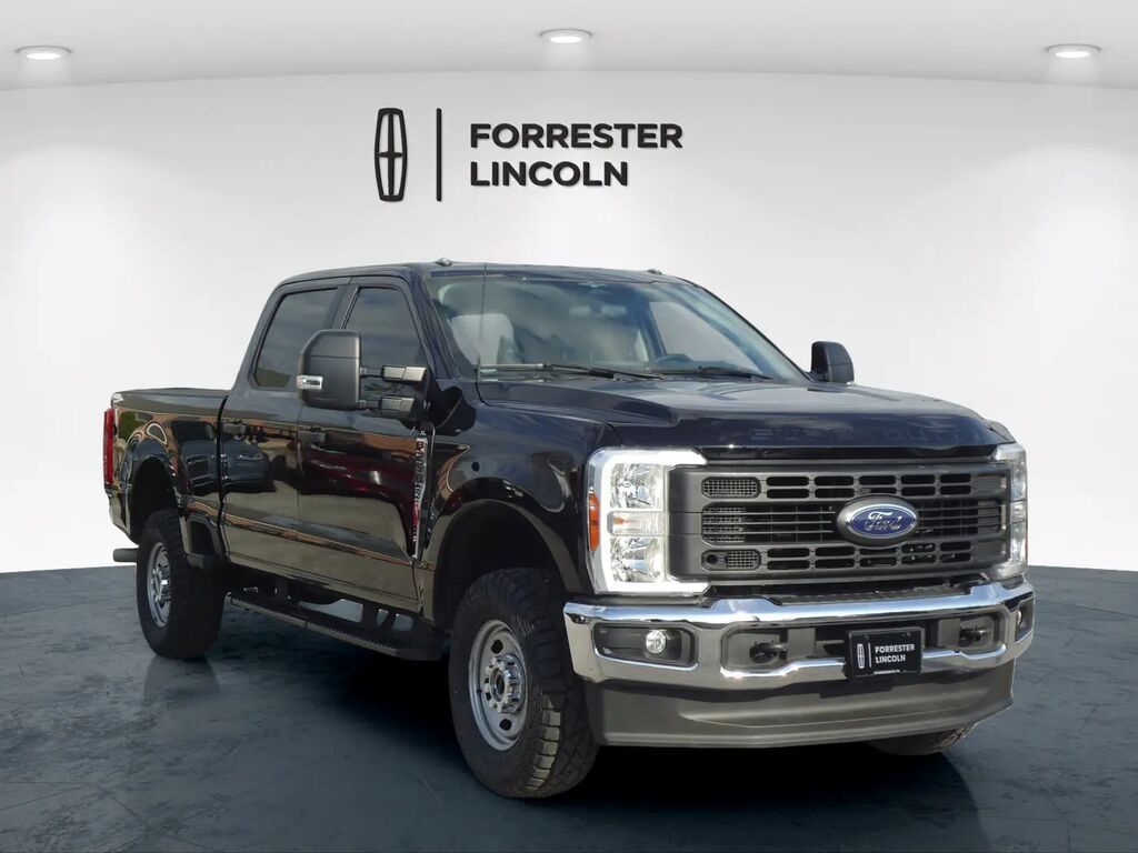2023 Ford F-250 Super Duty XL — photo 1 of 13