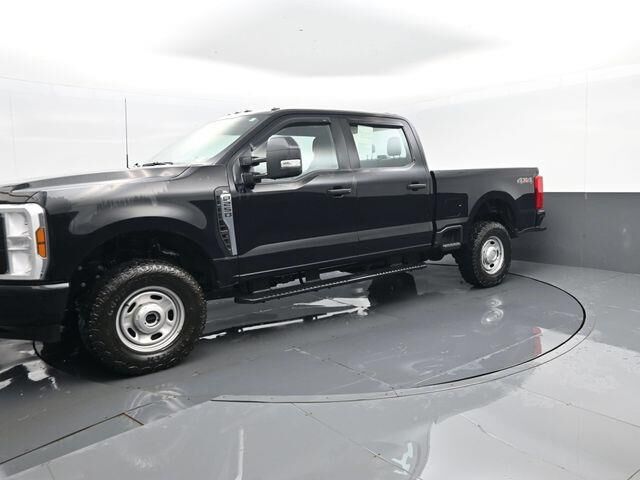 2025 Ford F-250 Super Duty XL — photo 1 of 26