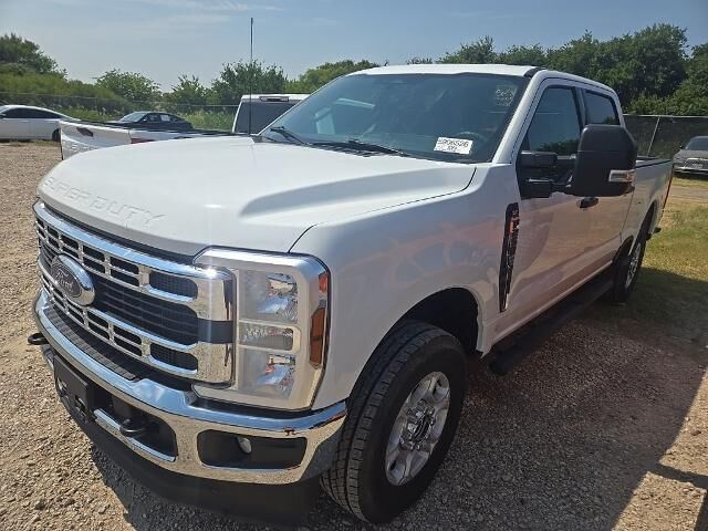 2025 Ford F-250 Super Duty XLT — photo 1 of 26