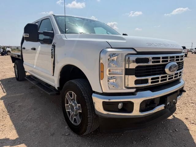2025 Ford F-250 Super Duty XLT — photo 1 of 26