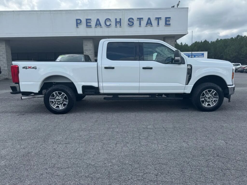 2025 Ford F-250 Super Duty XLT — photo 1 of 13