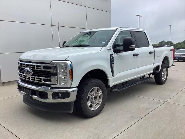 2026 Ford F-250 Super Duty XLT — photo 1 of 39