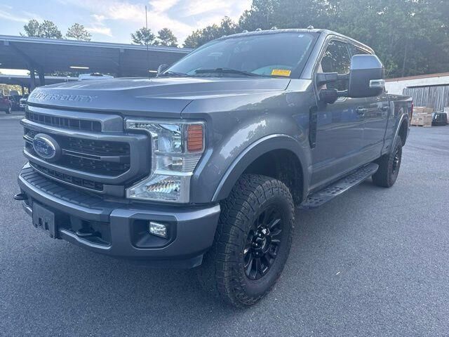 2022 Ford F-250 Super Duty Lariat — photo 1 of 26