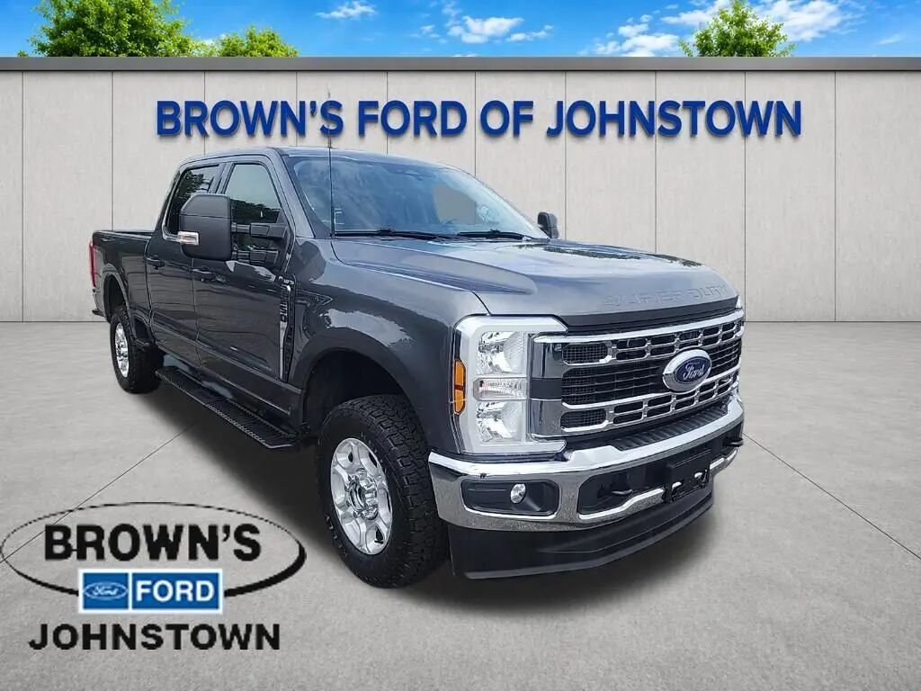 2025 Ford F-250 Super Duty XLT — photo 1 of 39