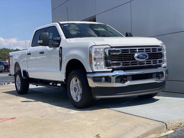 2026 Ford F-250 Super Duty XLT