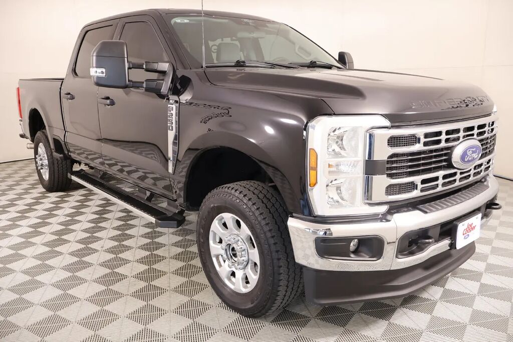 2024 Ford F-250 Super Duty XLT — photo 1 of 13