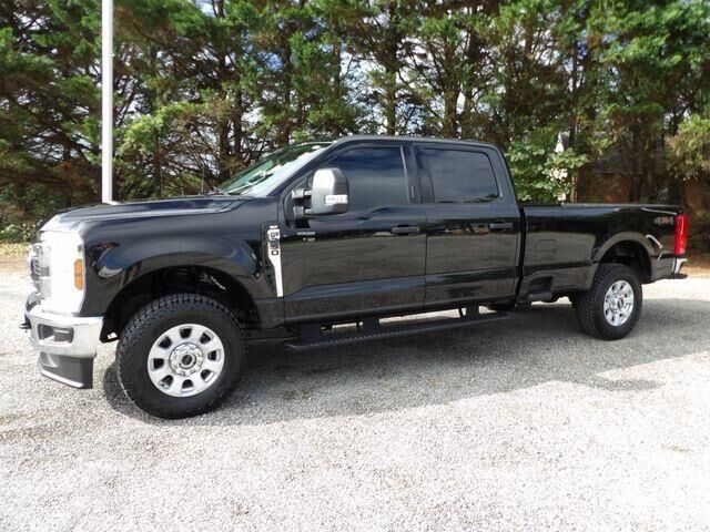 2024 Ford F-250 Super Duty XLT — photo 1 of 39