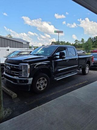 2025 Ford F-250 Super Duty XLT — photo 1 of 27
