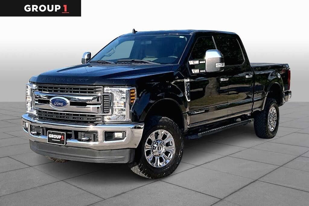 2019 Ford F-250 Super Duty XLT — photo 1 of 2