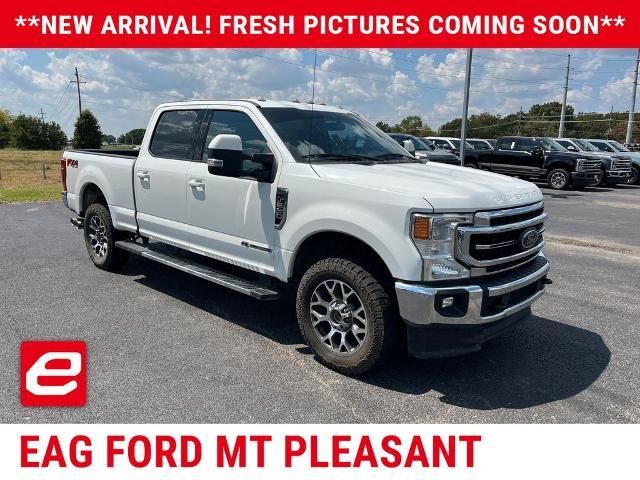 2021 Ford F-250 Super Duty Lariat — photo 1 of 39