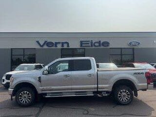 2022 Ford F-250 Super Duty Lariat — photo 1 of 27