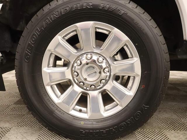 2022 Ford F-250 Super Duty Lariat — photo 1 of 44