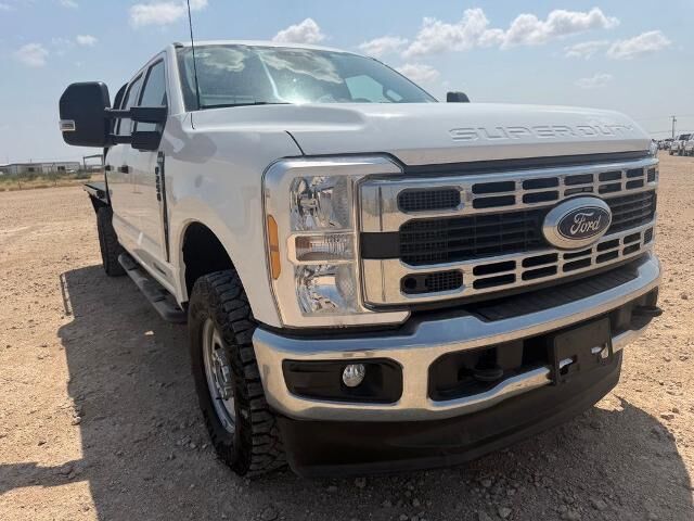 2025 Ford F-250 Super Duty XLT — photo 1 of 26