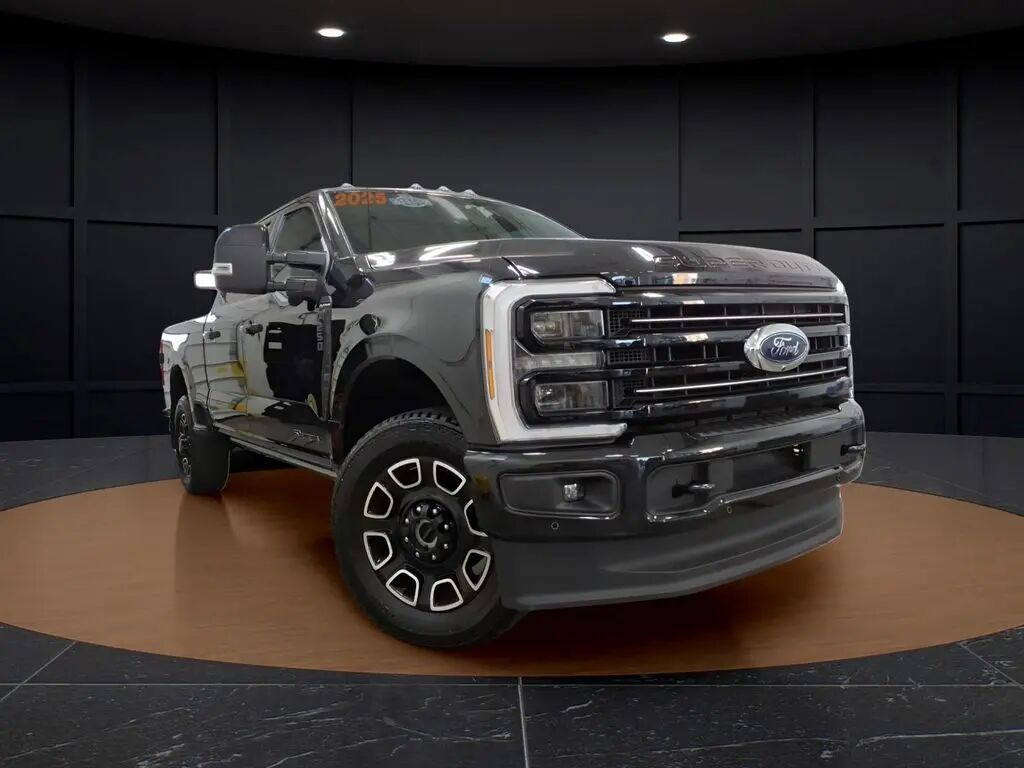 2025 Ford F-250 Super Duty Platinum — photo 1 of 37