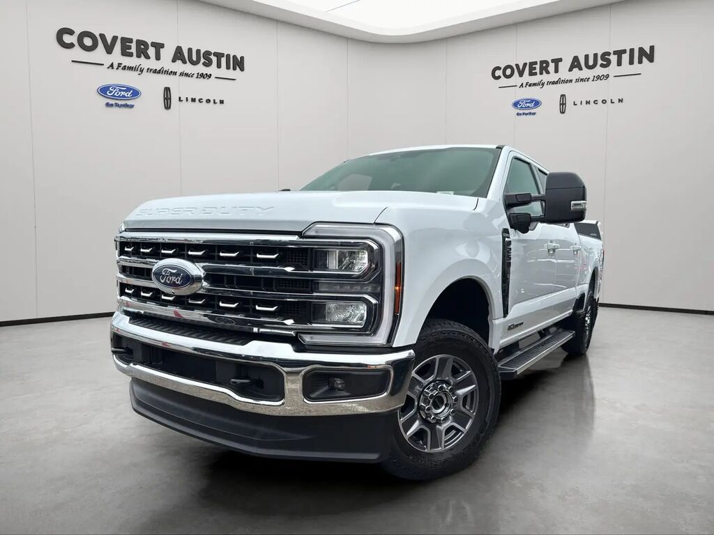 2026 Ford F-250 Super Duty Lariat — photo 1 of 39