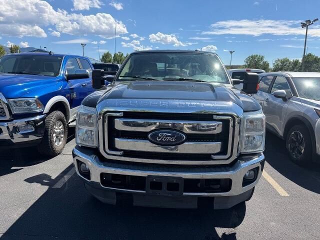 2013 Ford F-250 Super Duty Lariat — photo 1 of 26
