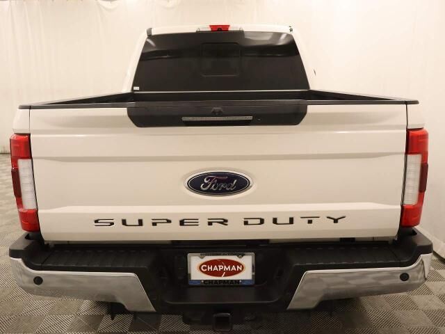 2017 Ford F-250 Super Duty Lariat — photo 1 of 26