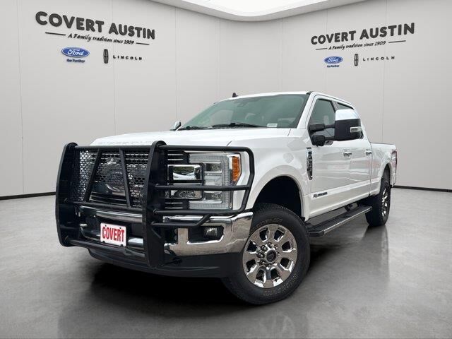 2019 Ford F-250 Super Duty Lariat — photo 1 of 26