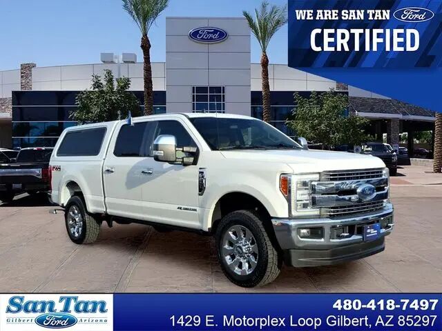 2019 Ford F-250 Super Duty Lariat — photo 1 of 25