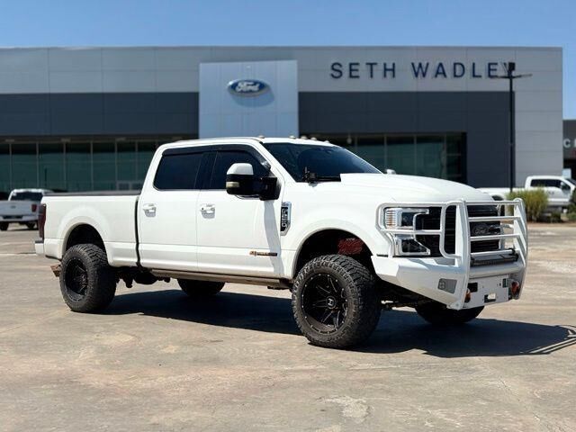2020 Ford F-250 Super Duty Platinum — photo 1 of 39