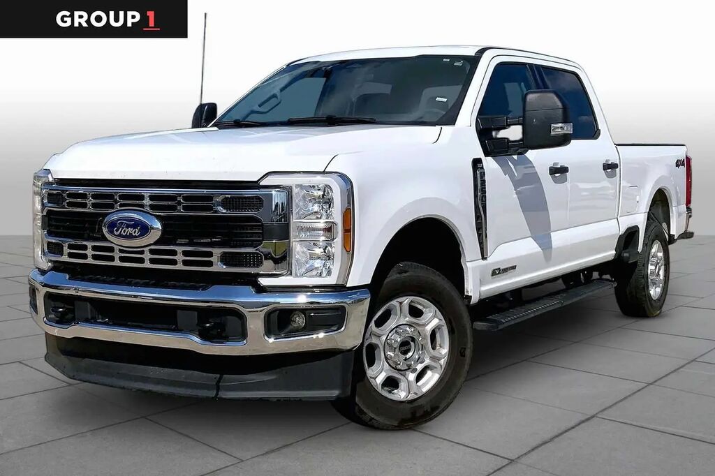 2025 Ford F-250 Super Duty XLT — photo 1 of 13