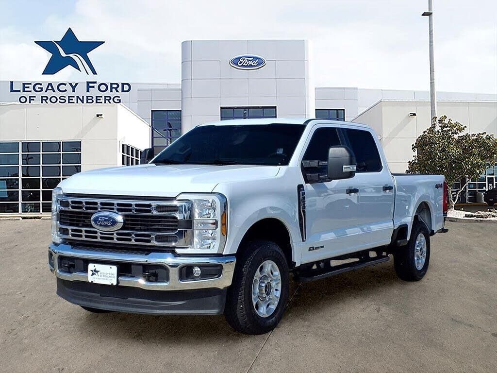 2025 Ford F-250 Super Duty XLT — photo 1 of 1