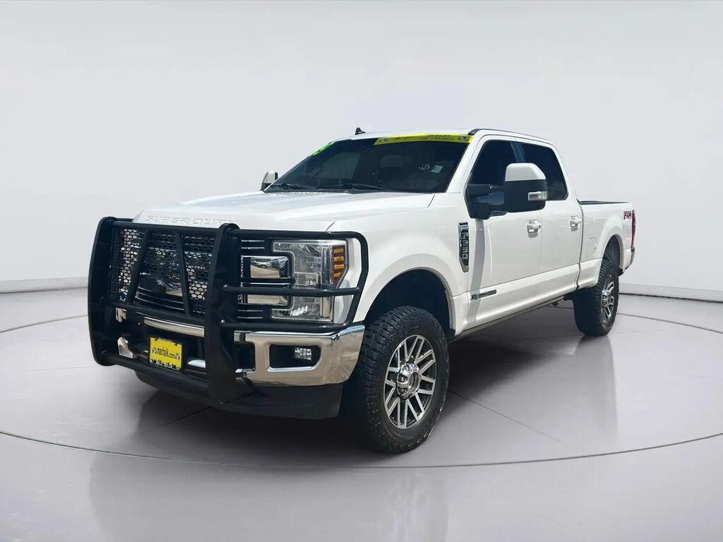 2019 Ford F-250 Super Duty Lariat — photo 1 of 13