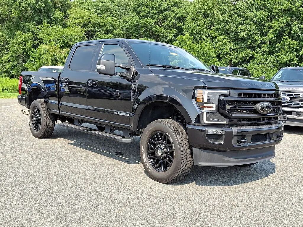 2021 Ford F-250 Super Duty Lariat — photo 1 of 27