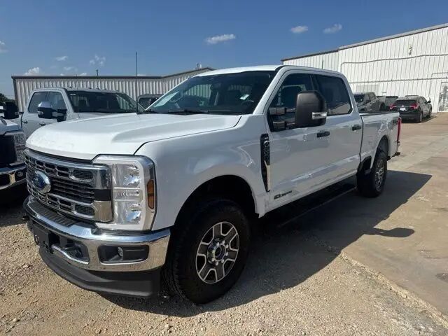 2025 Ford F-250 Super Duty XLT — photo 1 of 13