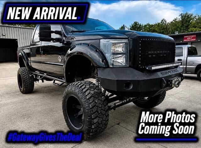 2012 Ford F-250 Super Duty Lariat — photo 1 of 26