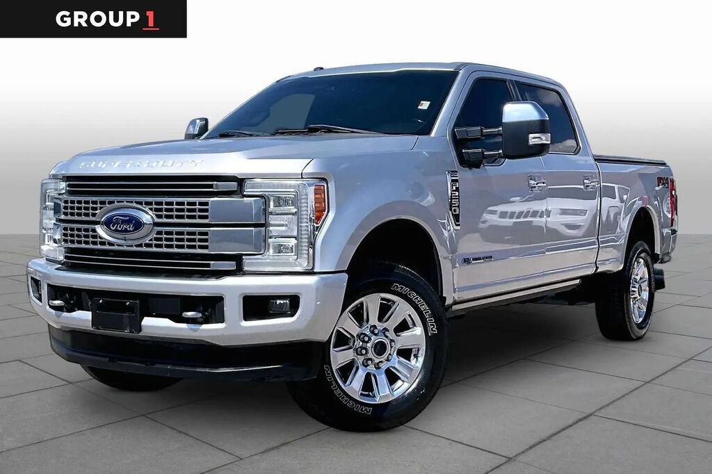 2017 Ford F-250 Super Duty Platinum — photo 1 of 13