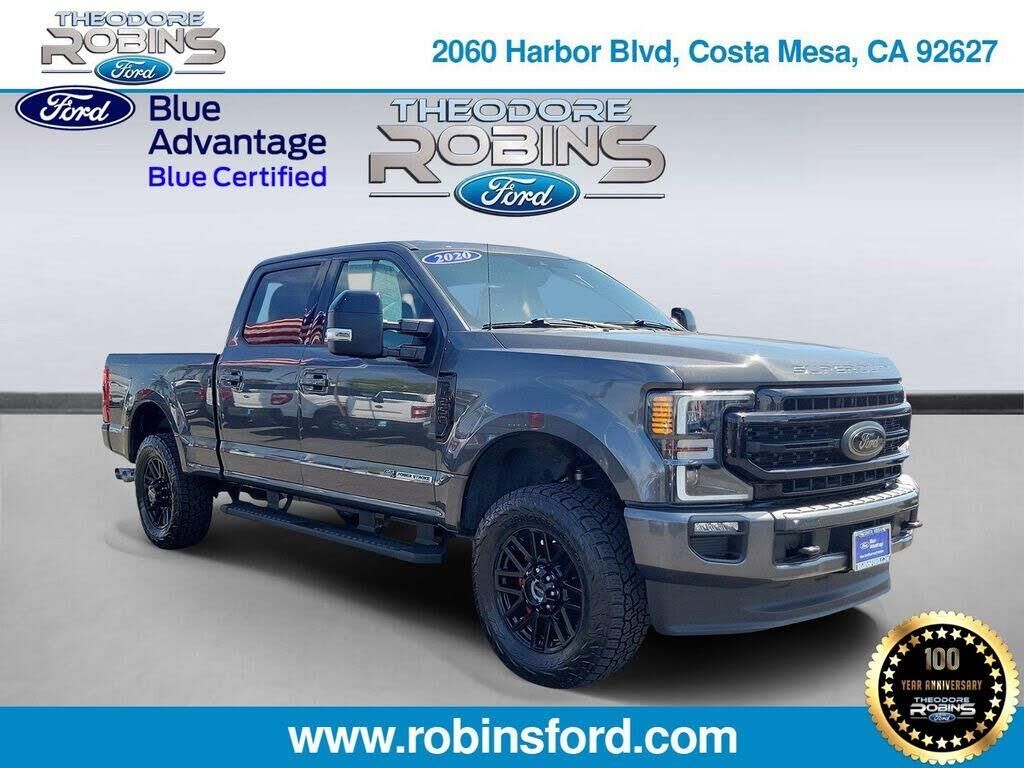 2020 Ford F-250 Super Duty Lariat — photo 1 of 2