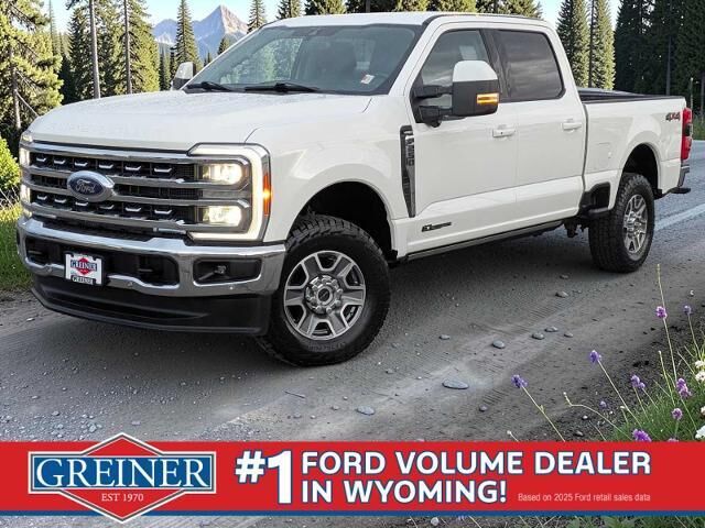 2023 Ford F-250 Super Duty Lariat — photo 1 of 13