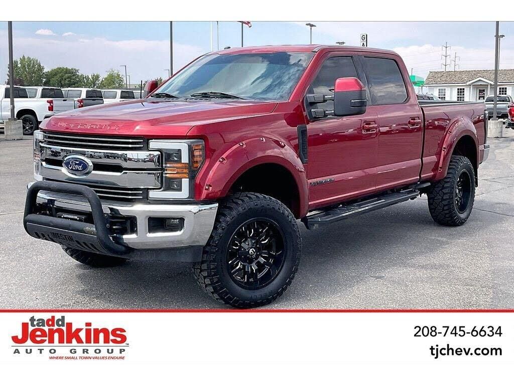 2017 Ford F-250 Super Duty Lariat — photo 1 of 1
